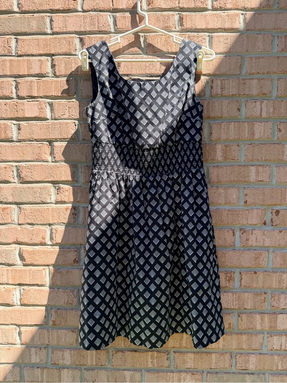 Sleeveless Black Diamond-Print Dress